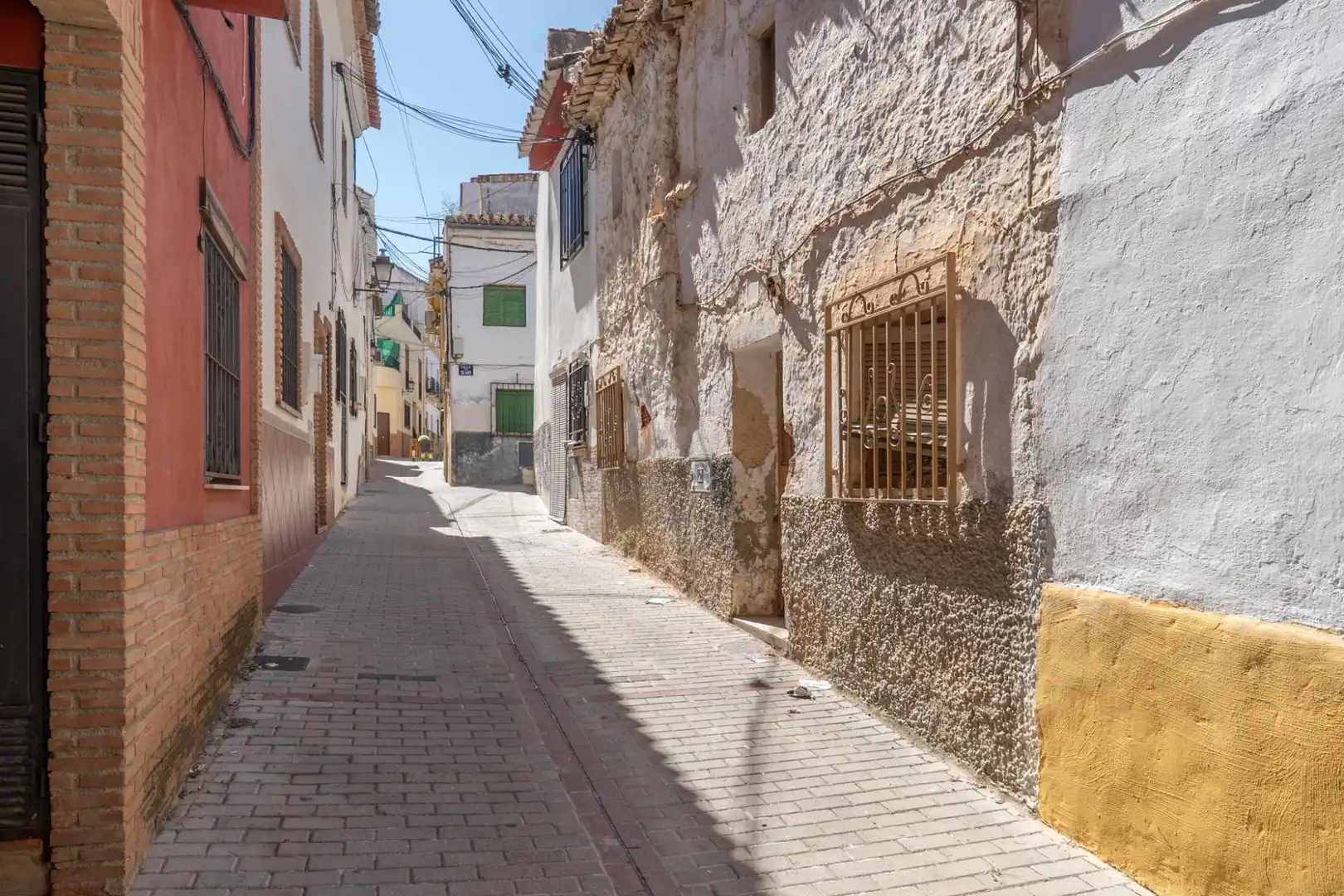 Exterior view of Houses for sale in La Zubia