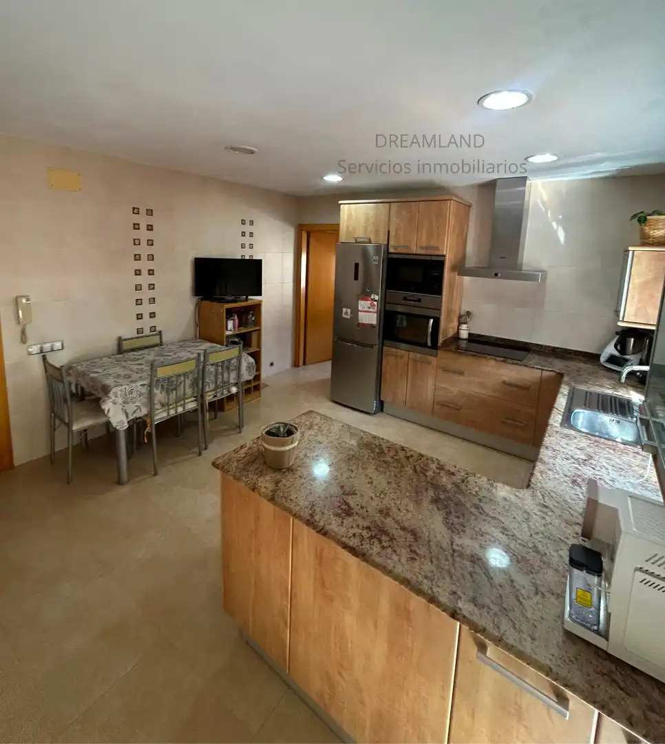Cuina de Casa o xalet en venda en La Pobla de Claramunt amb Aire condicionat, Calefacció i Jardí privat