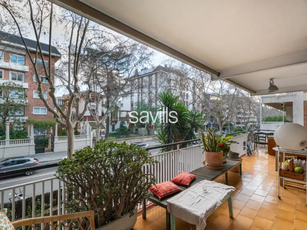 Jardín de Apartamento en venta en Barcelona con Balcón