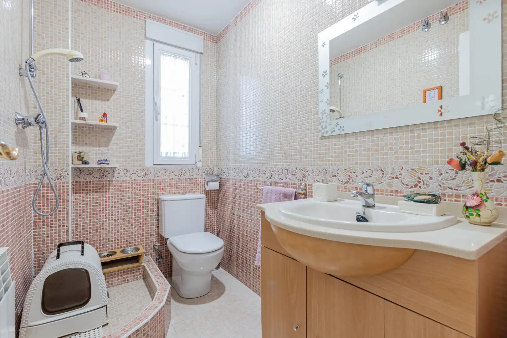 Baño de Casa o chalet en venta en Madrid con Aire acondicionado, Calefacción y Jardín privado