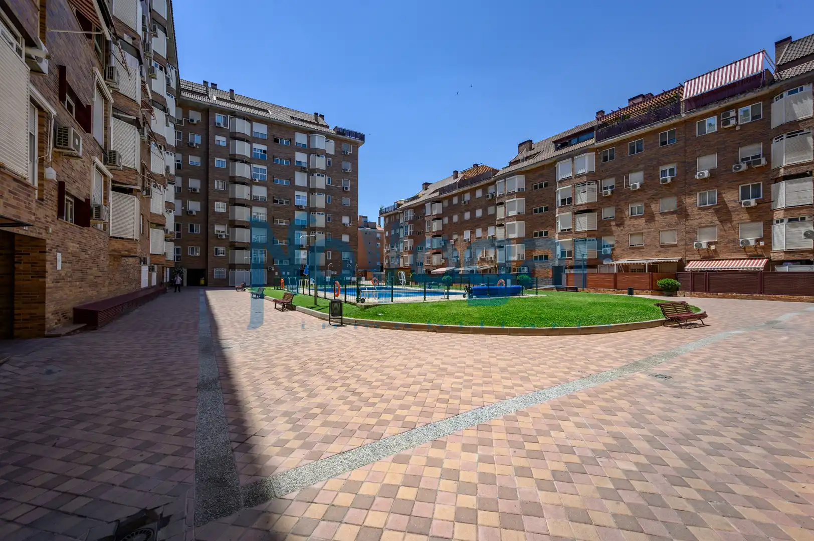 Exterior view of Flat for sale in Madrid  with Air Conditioner, Heating and Community pool