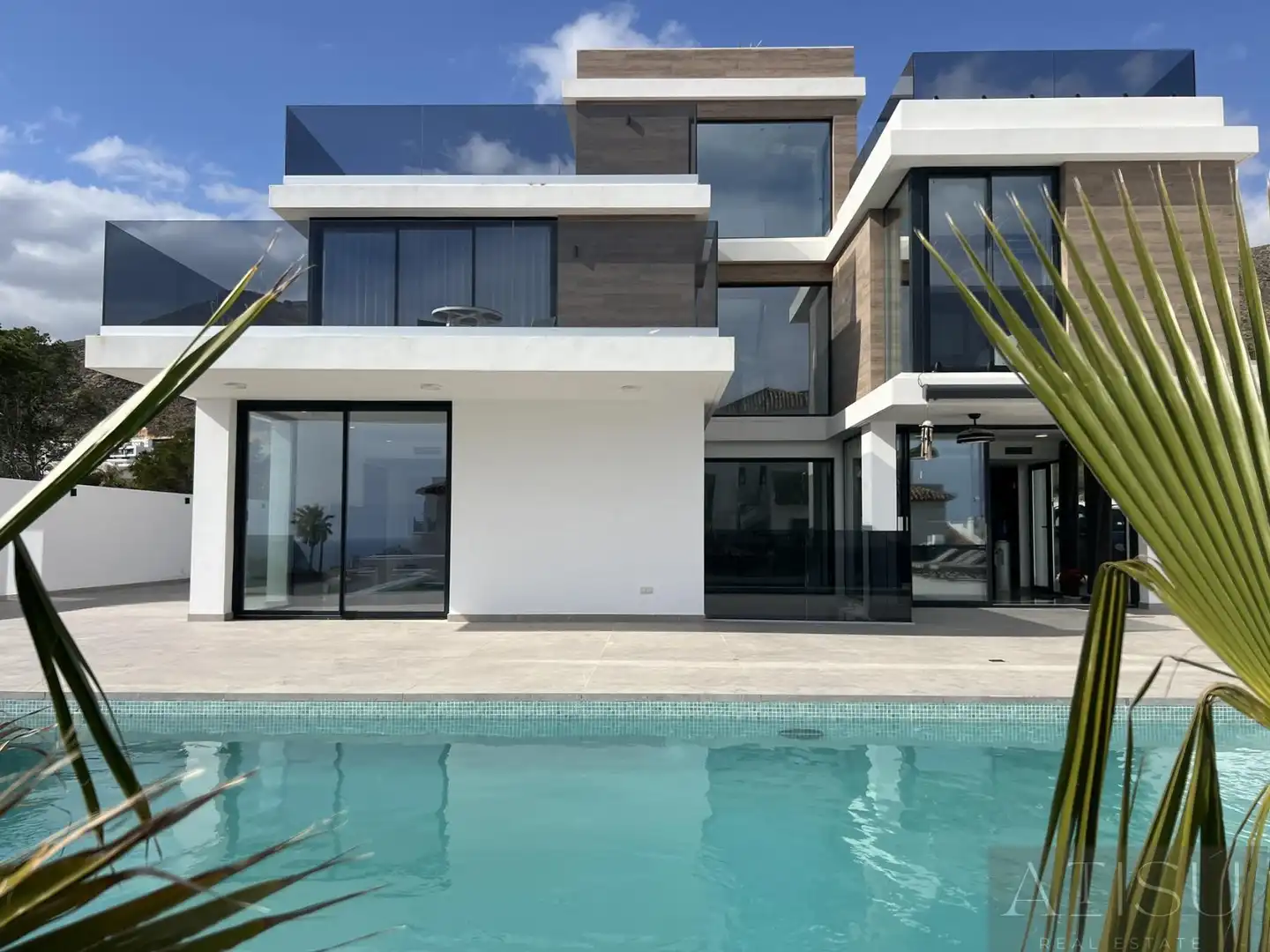 Detached house with terrace for sale in de Londres, imagen 2