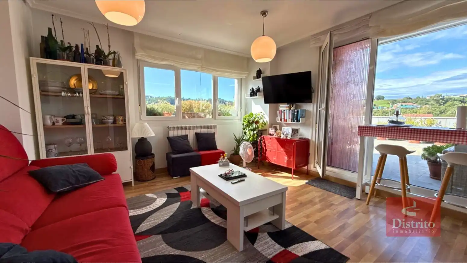 Sala de estar de Ático en venta en Miengo con Calefacción, Terraza y Trastero