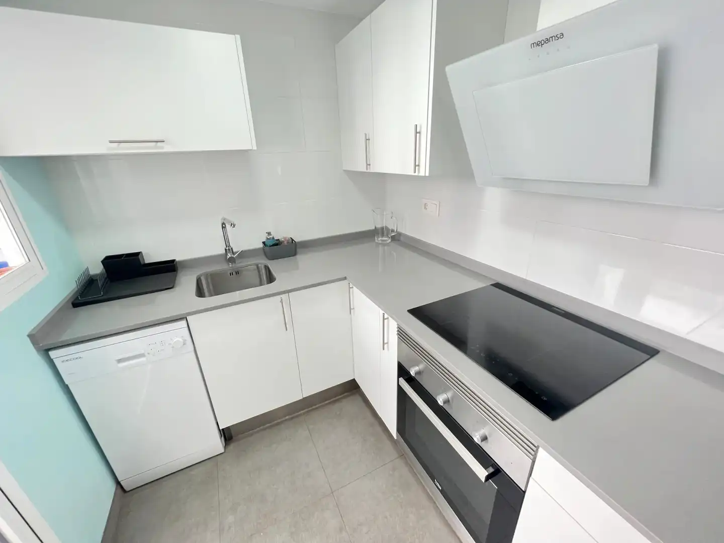 Kitchen of Flat for share in Benicalap