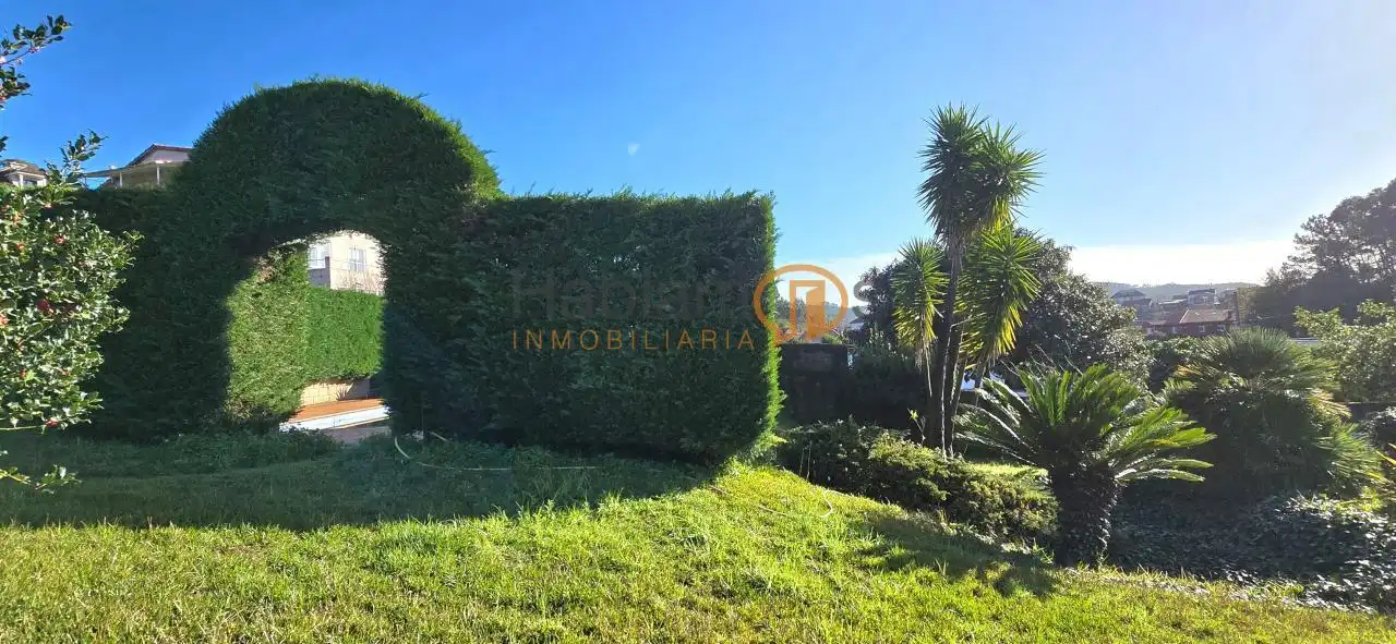 Jardí de Casa o xalet en venda en Vilagarcía de Arousa amb Calefacció, Jardí privat i Terrassa