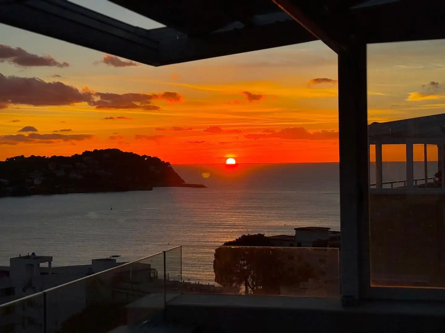Vista exterior de Ático en venta en Calvià con Aire acondicionado, Terraza y Amueblado
