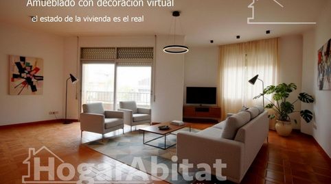 OPORTUNIDAD PARA INVERSORES! GRAN EDIFICIO CON DOS VIVIENDAS INDEPENDIENTES, DOS TERRAZAS Y PARCELA