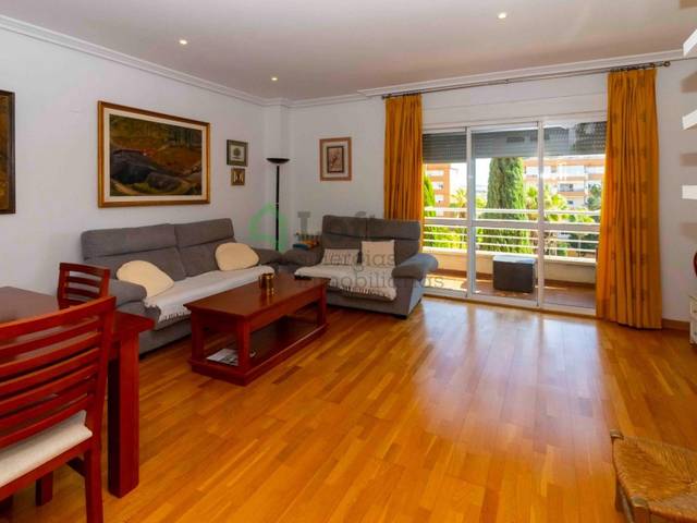 Piso en Venta en Maria Auxiliadora - Barriada de Llera