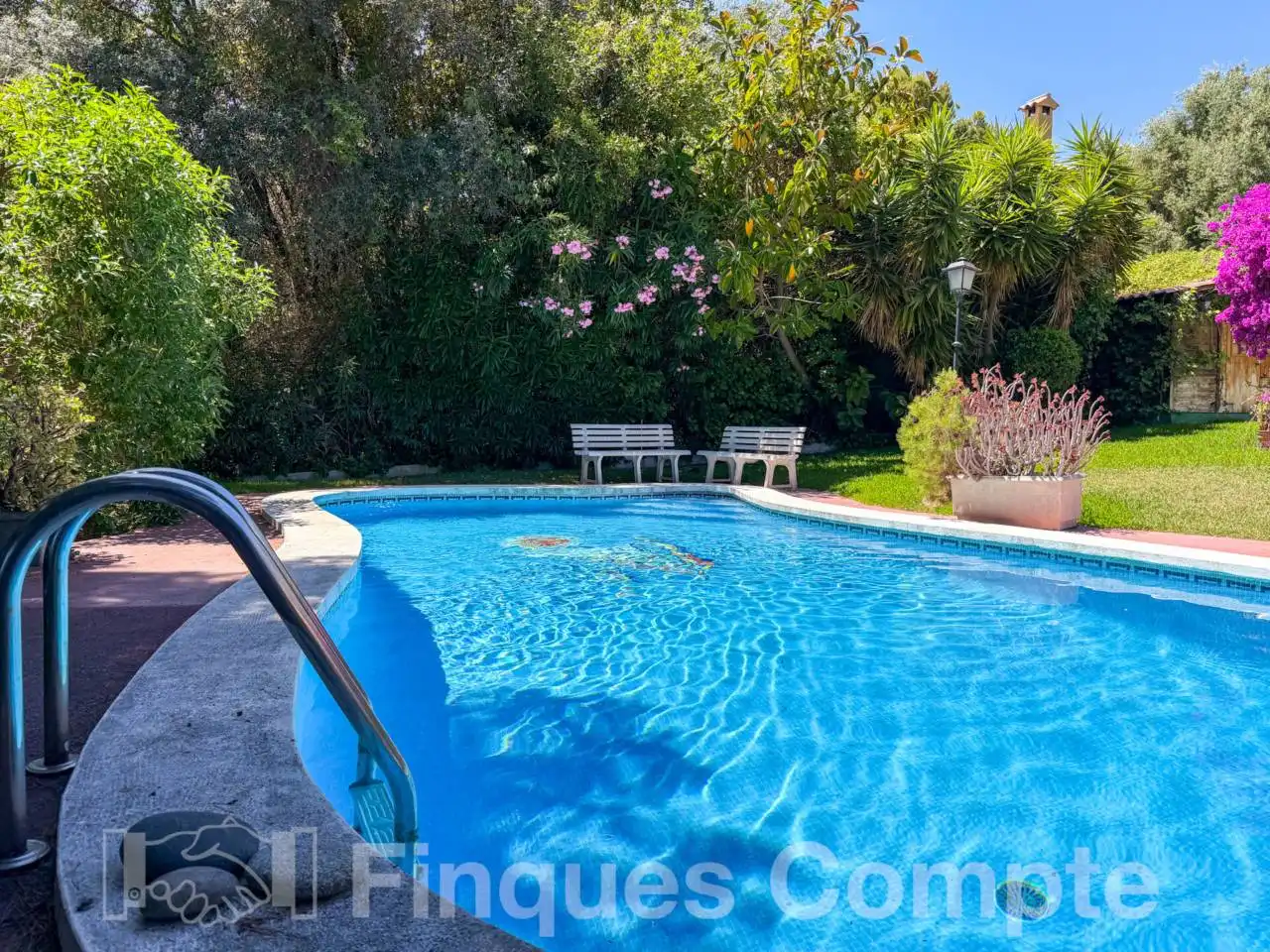 Piscina de Casa o xalet en venda en Roda de Berà amb Aire condicionat, Calefacció i Jardí privat