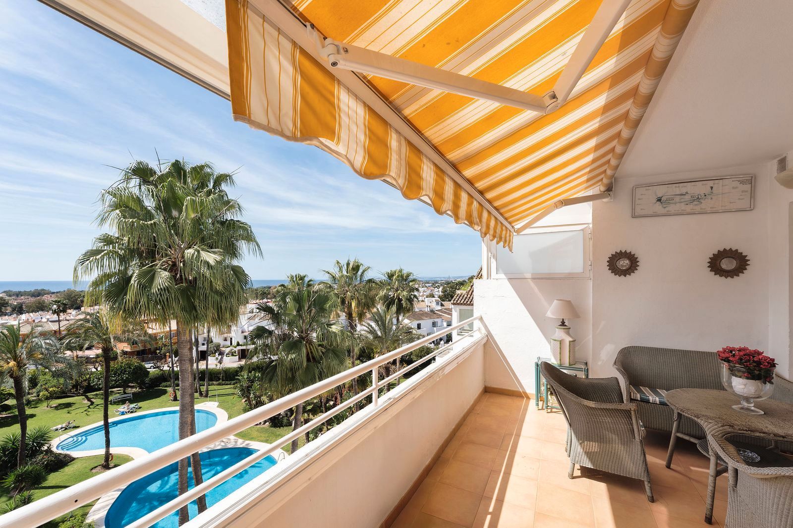 Terrassa de Pis en venda en Estepona amb Aire condicionat, Terrassa i Moblat