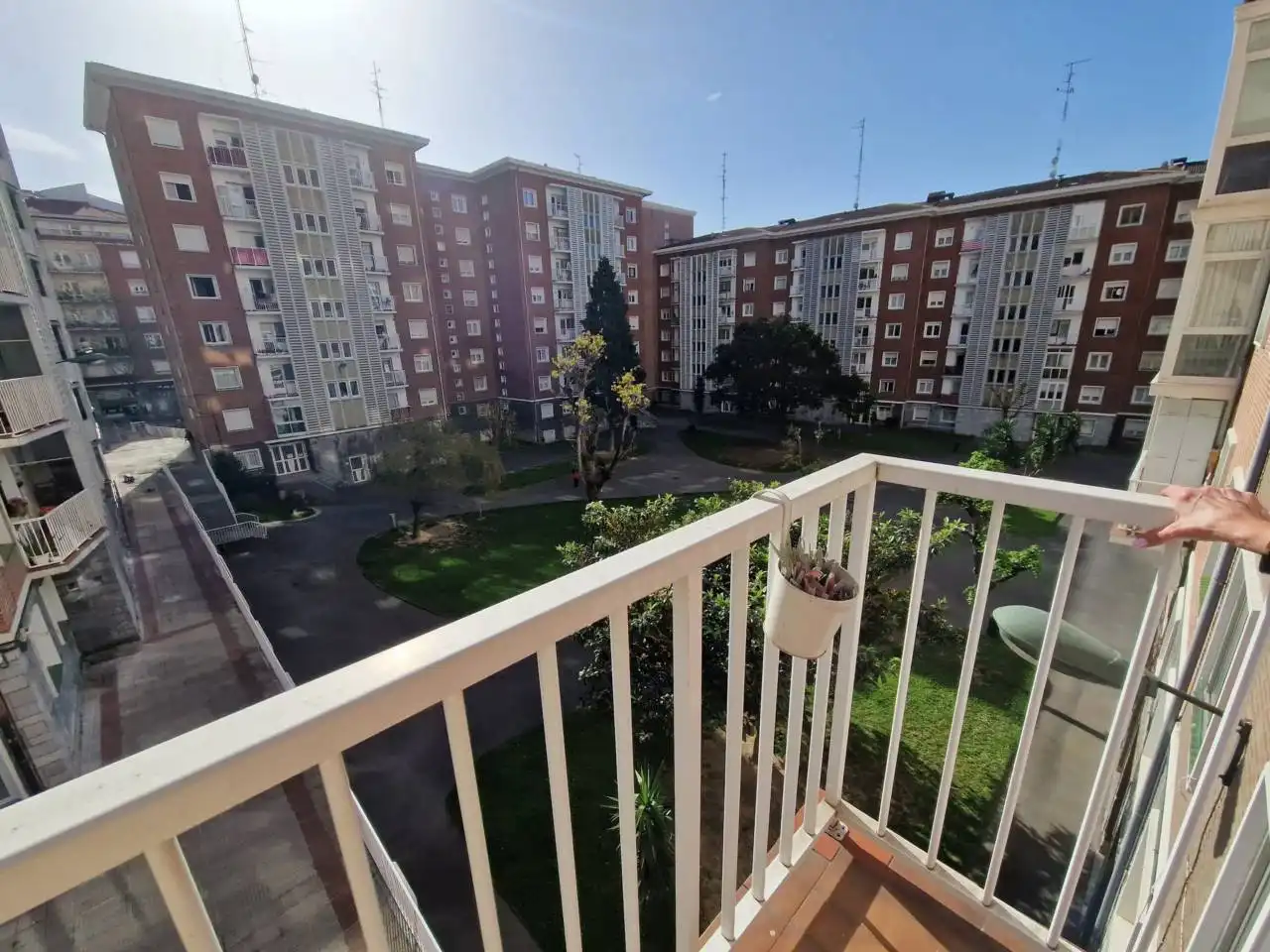 Piso en venta en Plaza Julio Lazurtegui, San Pedro de Deusto - La Ribera, Deusto