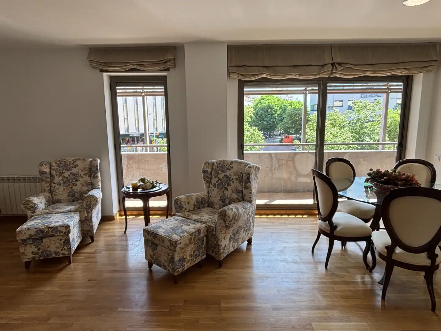Sala d'estar de Pis en venda en Terrassa amb Aire condicionat, Parquet i Forn