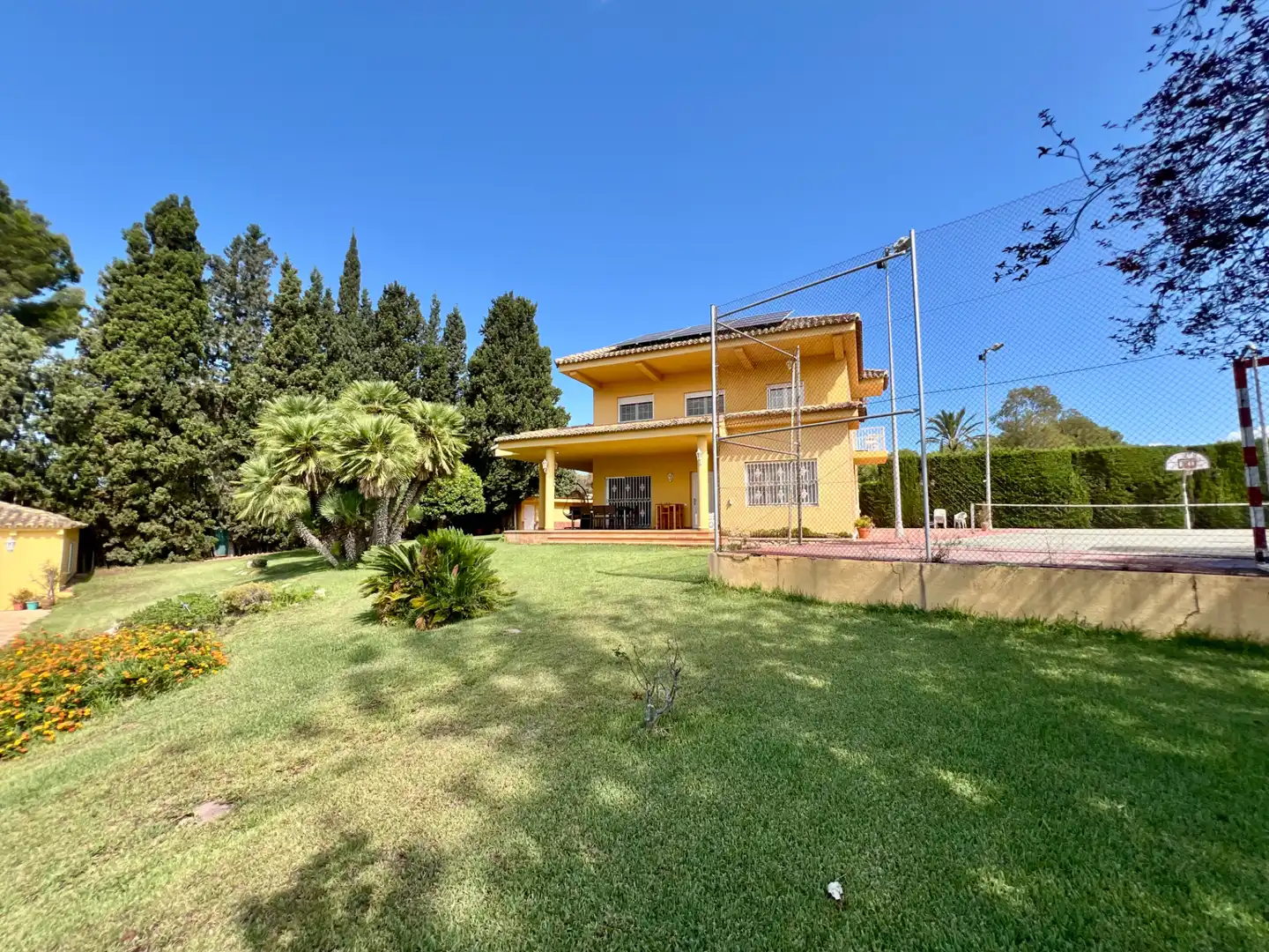 Jardín de Casa o chalet en venta en Paterna con Aire acondicionado, Calefacción y Jardín privado