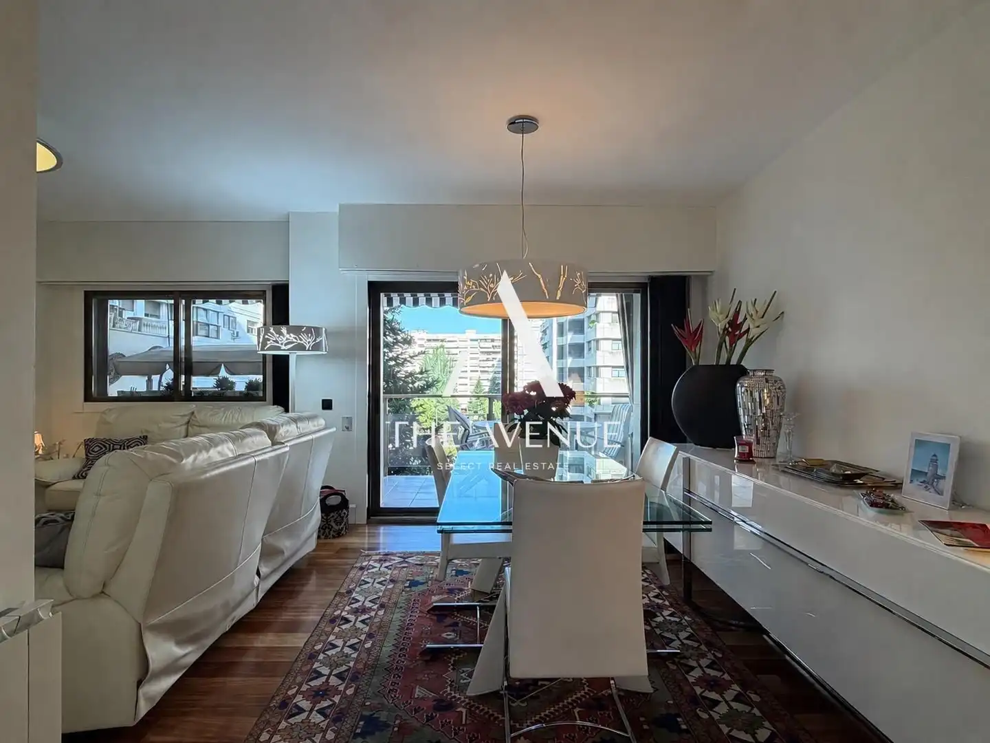 Living room of Flat for sale in Madrid  with Air Conditioner, Heating and Parquet flooring