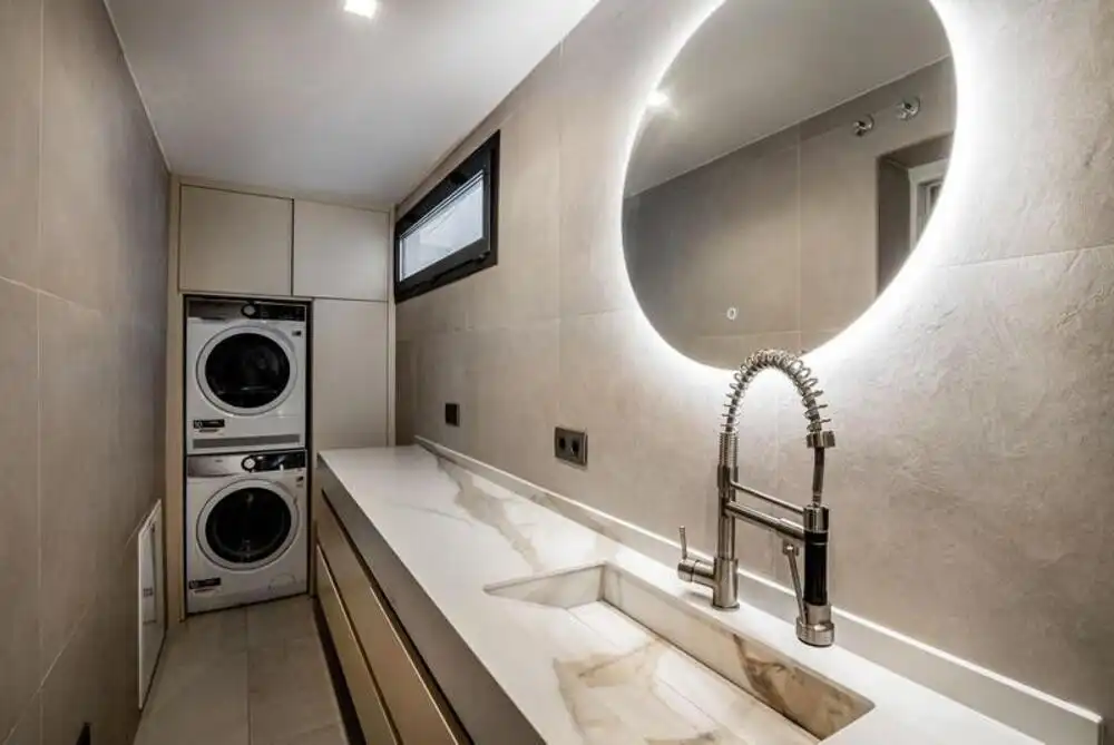 Bany de Casa o xalet de lloguer en Marbella amb Aire condicionat, Jardí privat i Terrassa