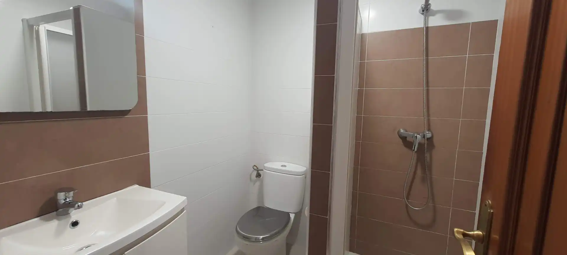 Bany de Apartament de lloguer en Carballo, A Coruña