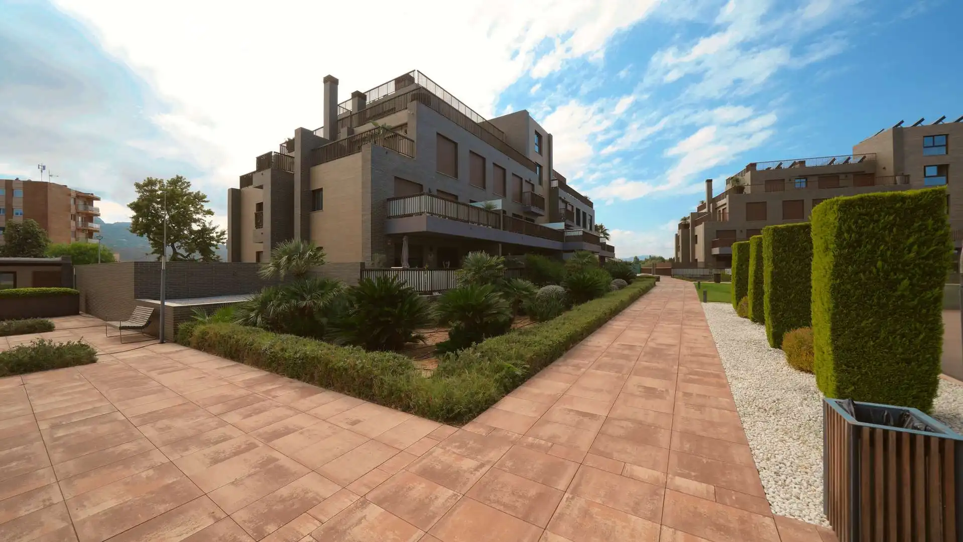 Vista exterior de Pis en venda en Dénia amb Aire condicionat, Calefacció i Jardí privat