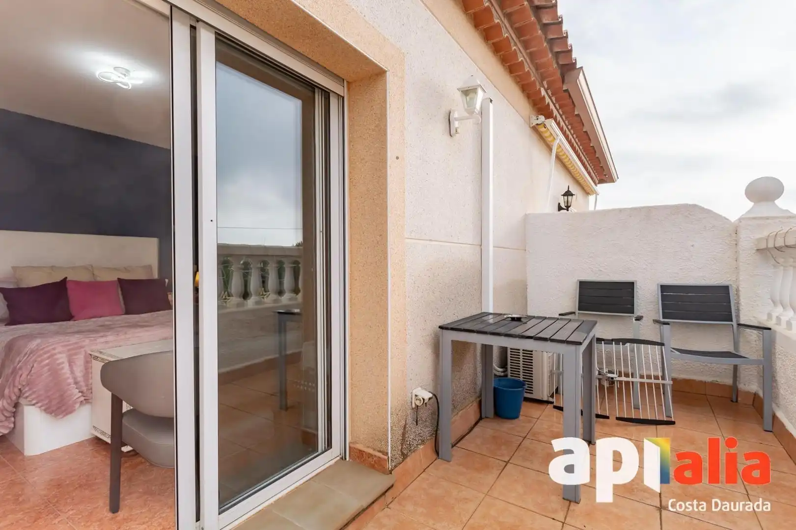 Casa aparellada amb terrassa en venda a Carrer Pamplona, imagen 23