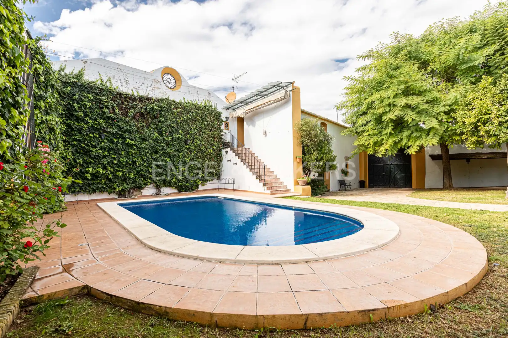 Jardín de Casa o chalet en venta en Umbrete con Calefacción, Jardín privado y Piscina