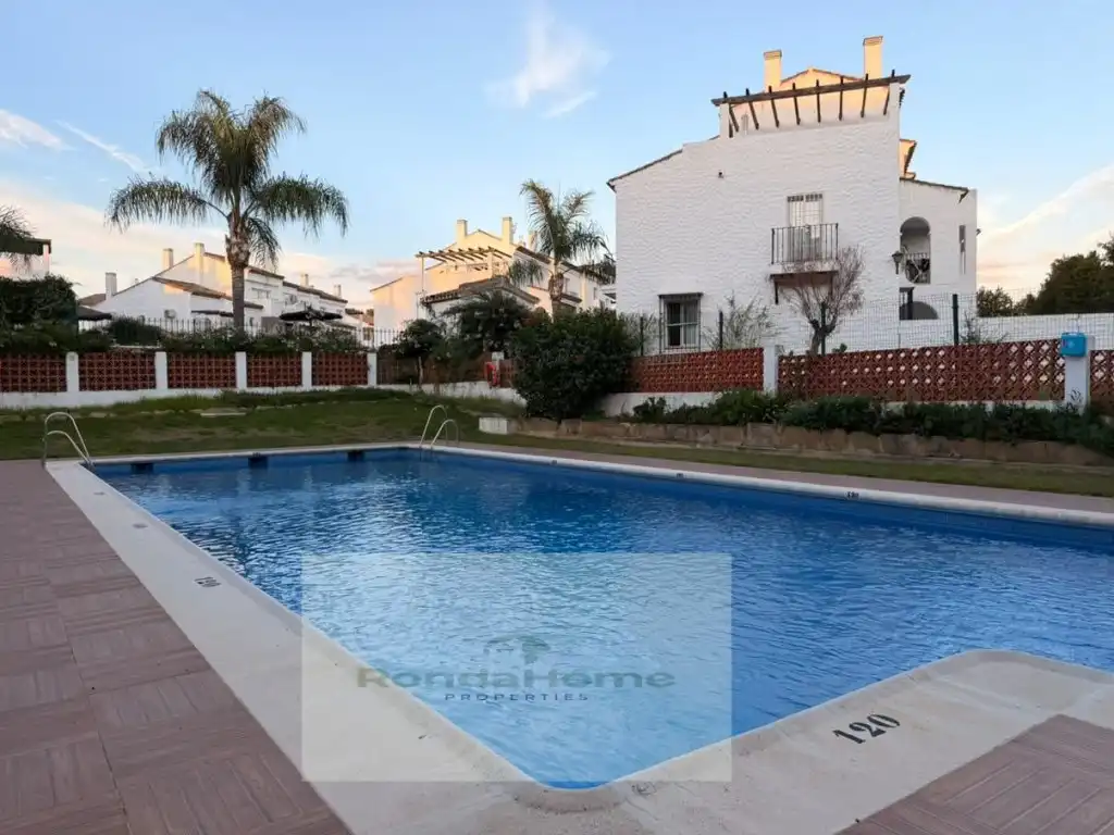 Flat with balcony to rent in Avenida Flor De Loto, imagen 2