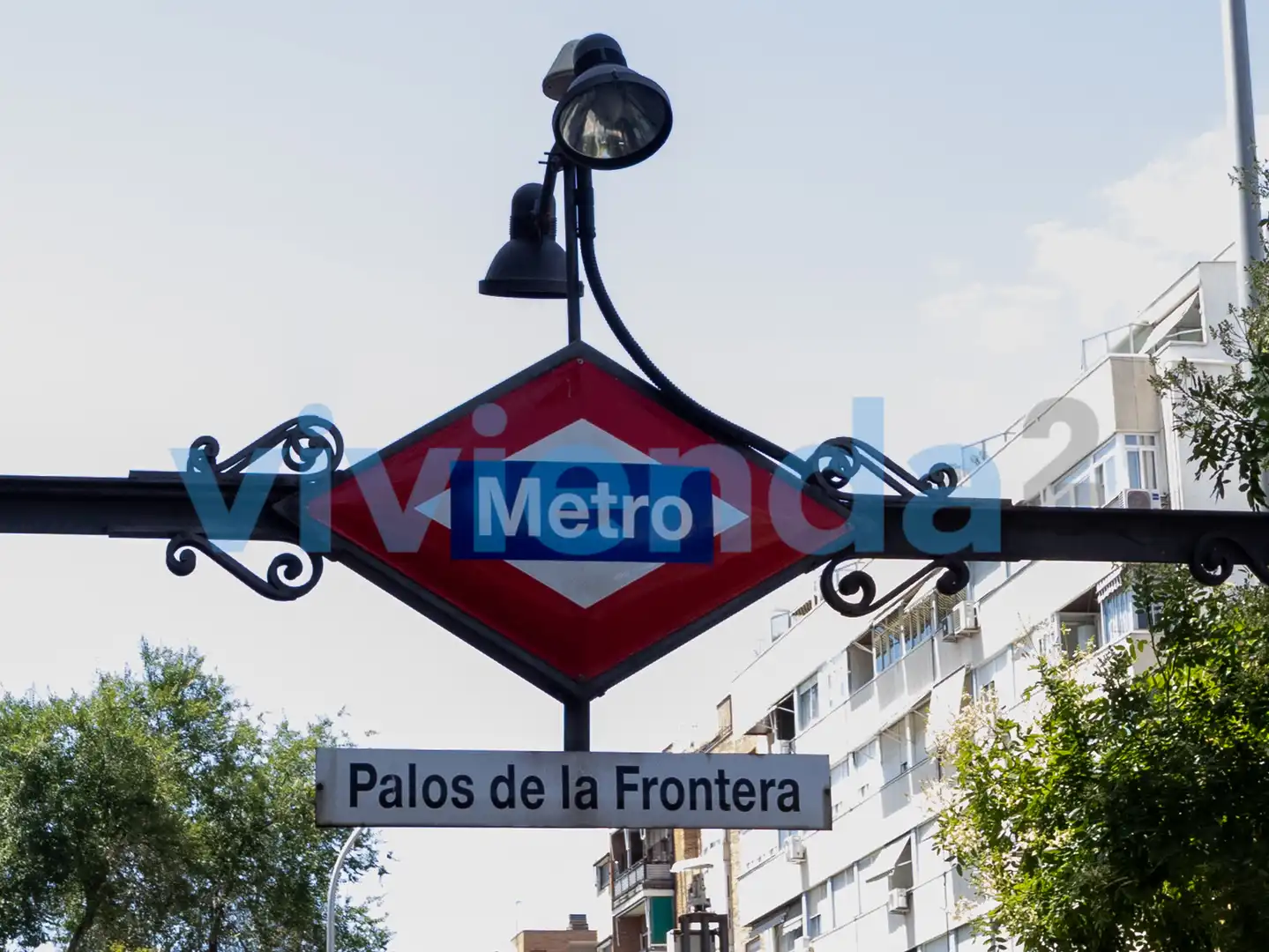Vista exterior de Local en venda en Madrid