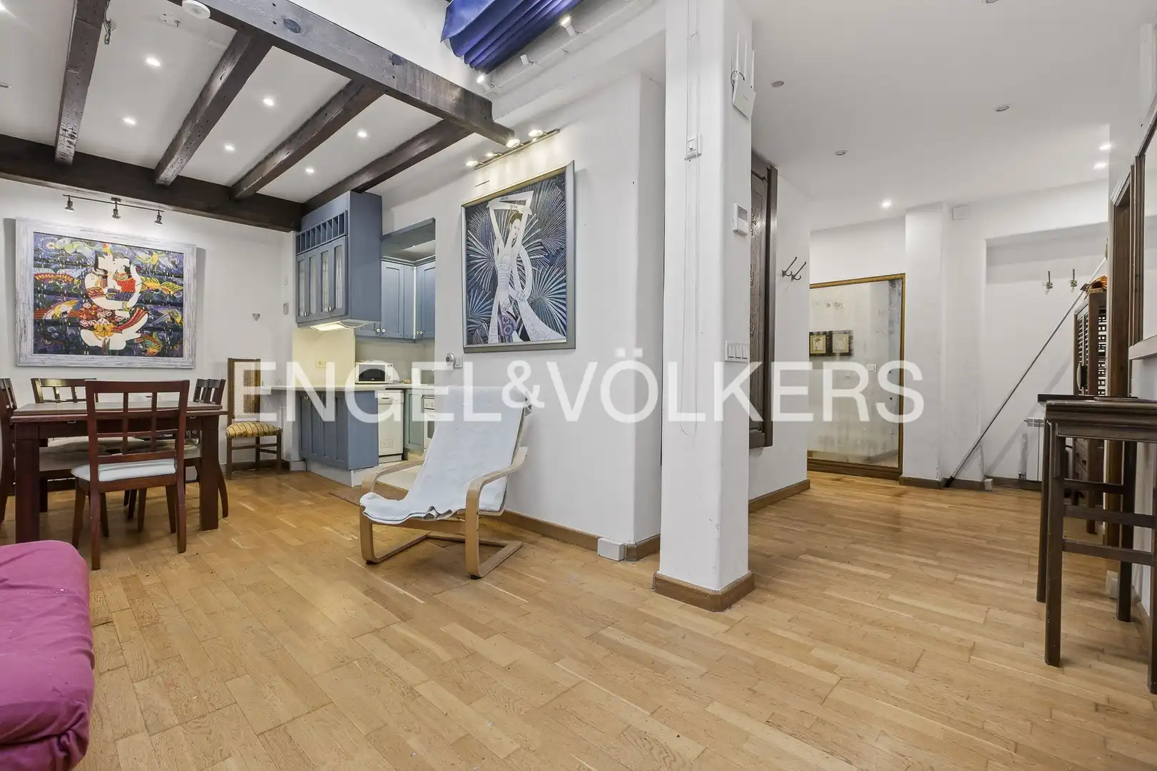 Houses for sale in Sevilla  with Air Conditioner, Heating and Parquet flooring