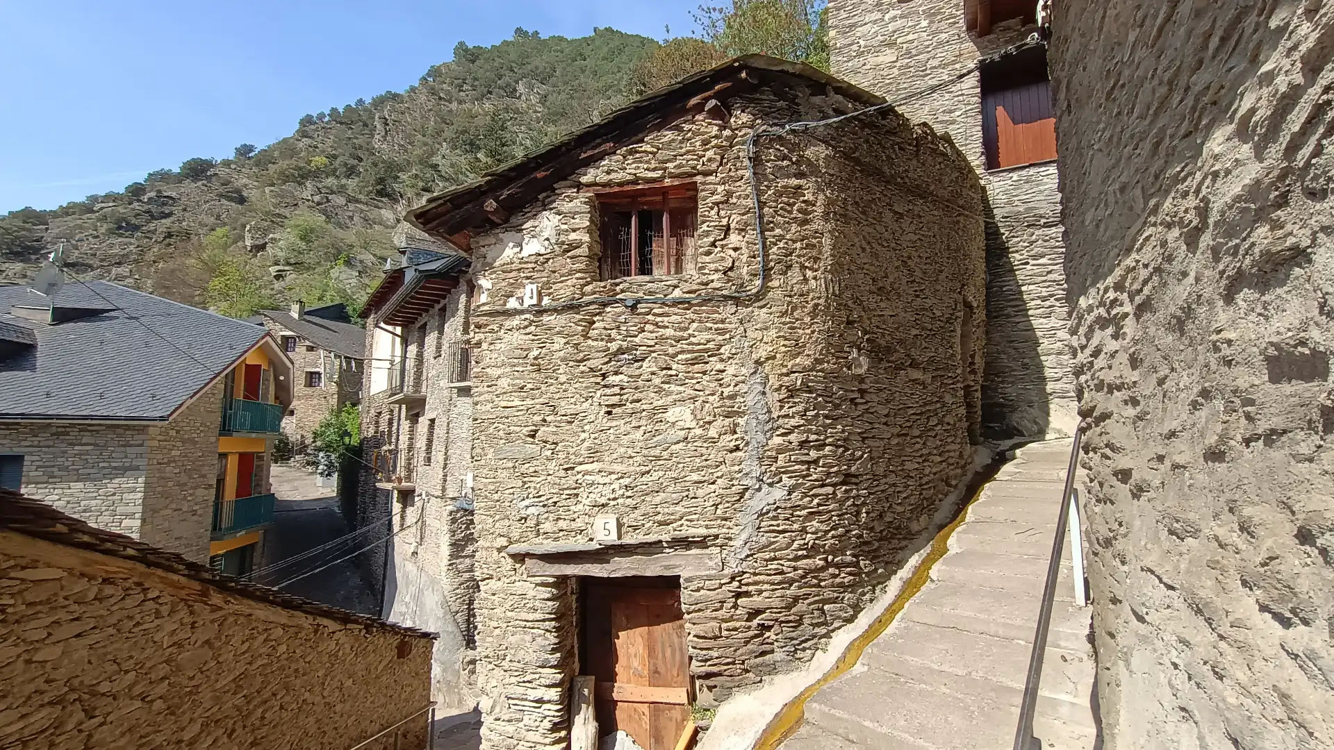 Finca rústica en venda a Carrer de la Roca, Llavorsí
