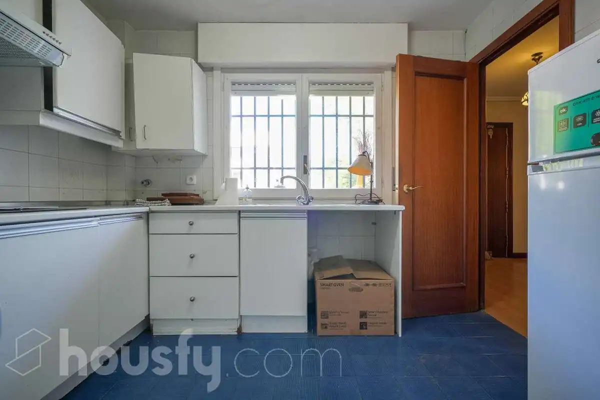 Kitchen of Houses for sale in Madrid  with Air Conditioner, Heating and Private garden