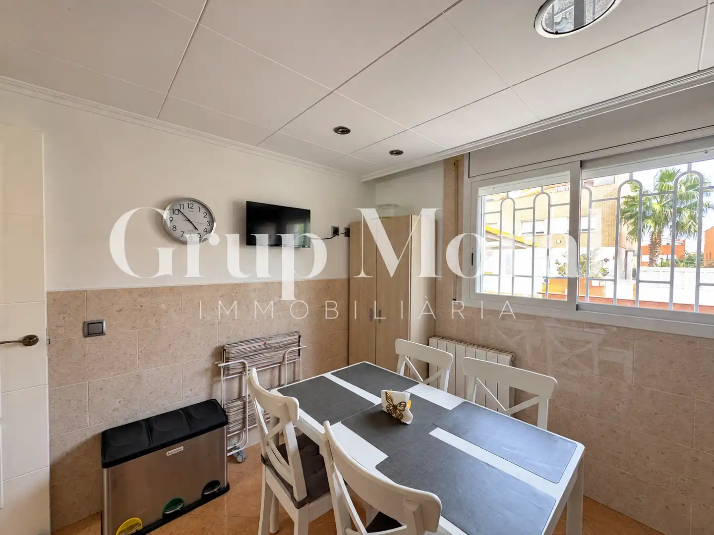 Casa bifamiliare con piscina in vendita a Carrer de Poboleda, imagen 11