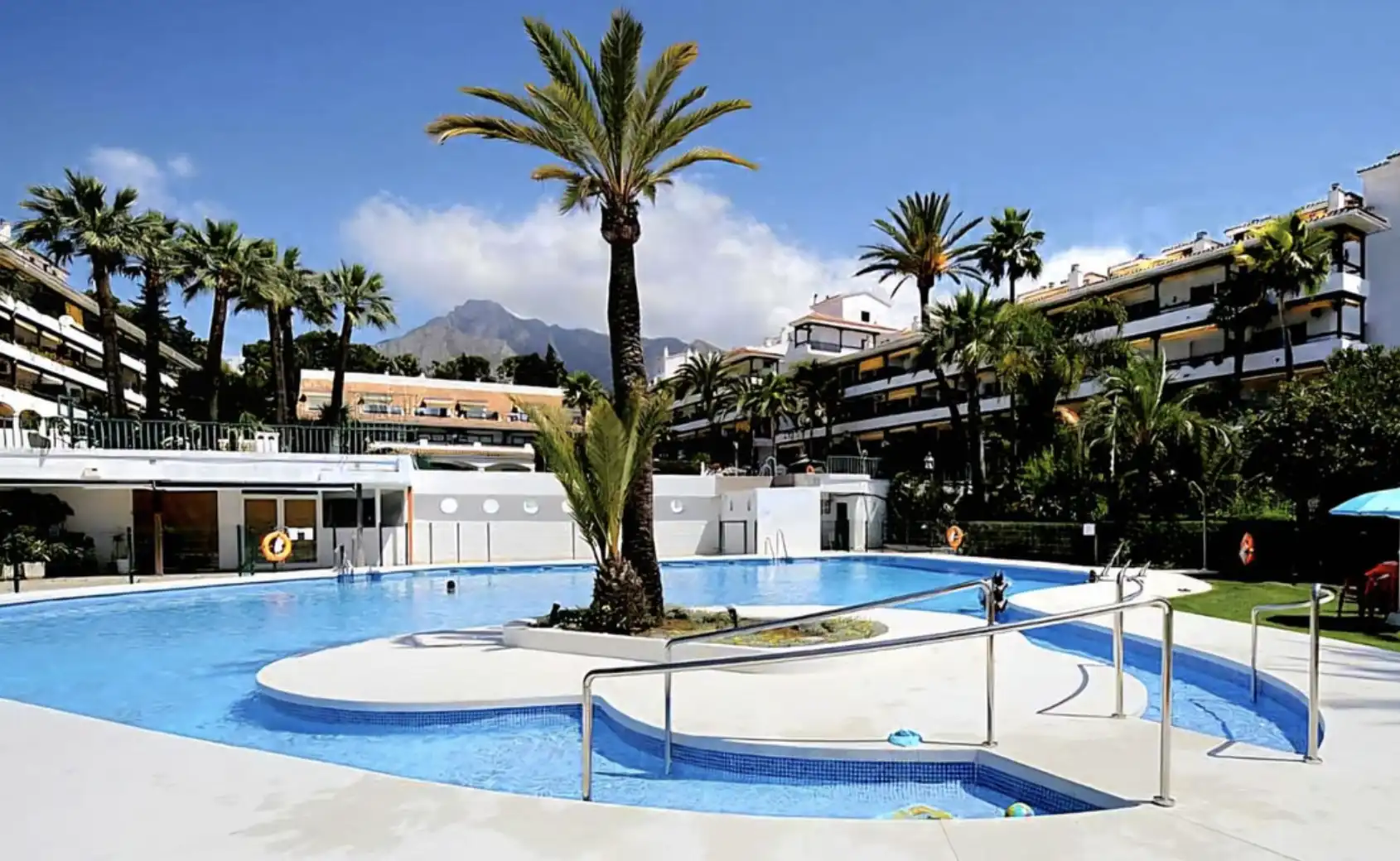 Apartment with pool for sale in Milla de Oro, imagen 15