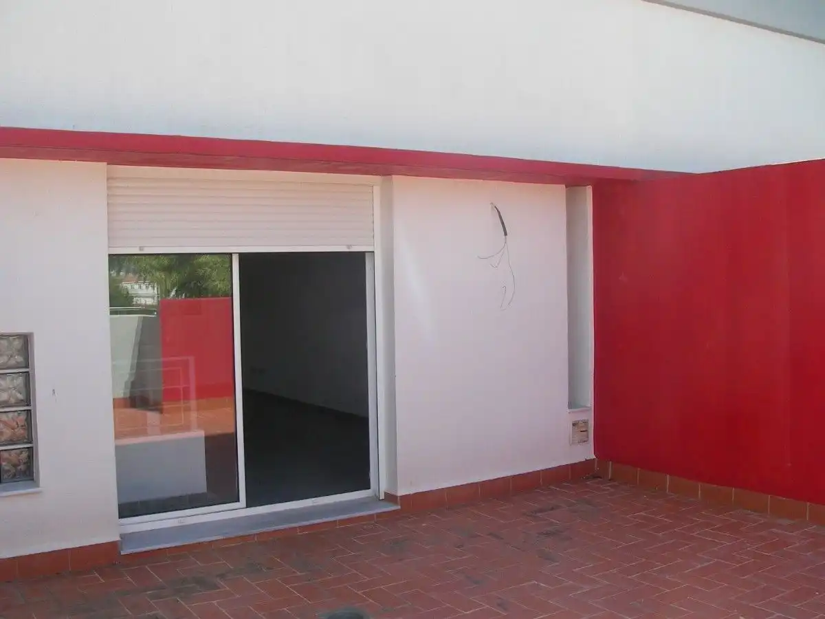Casa adosada en venda en Villanueva de Castellón amb Calefacció, Terrassa i Traster