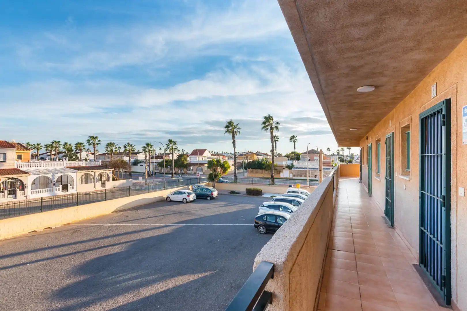 Exterior view of Flat for sale in Los Alcázares  with Swimming Pool, Furnished and Oven