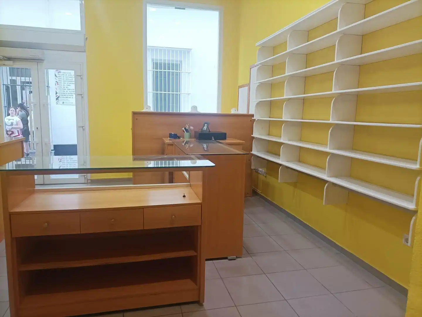 Local comercial en venta en Núcleo urbano, imagen 5