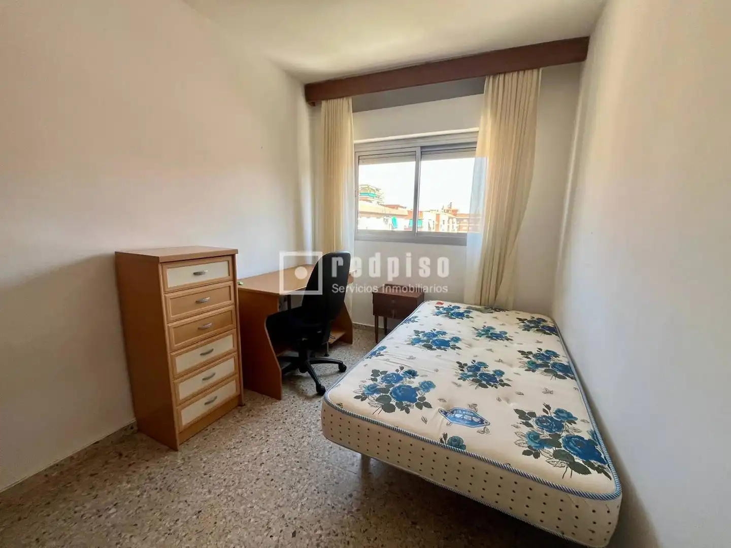 Habitación de Piso de alquiler en Granada con Aire acondicionado, Calefacción y Terraza