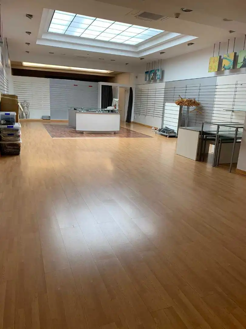 Business premises to rent in Calle José María Pereda, imagen 30