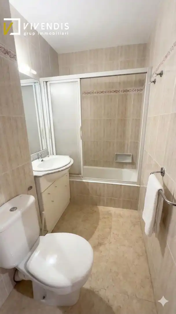 Bany de Dúplex en venda en Lleida amb Aire condicionat, Calefacció i Parquet