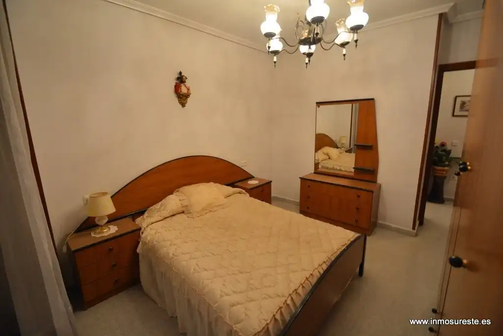 Habitación de Piso en venta en Orihuela con Calefacción