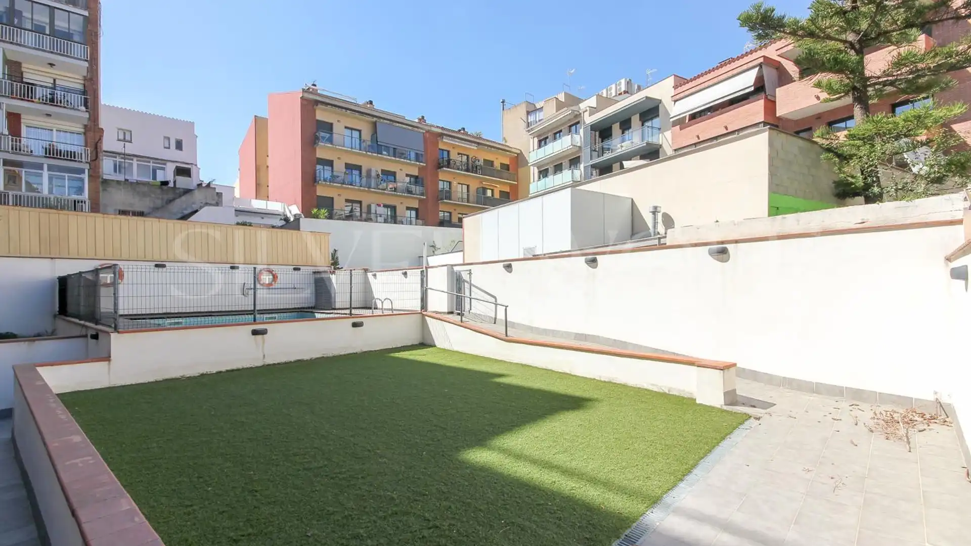 Vista exterior de Pis en venda en Castelldefels amb Aire condicionat, Calefacció i Parquet