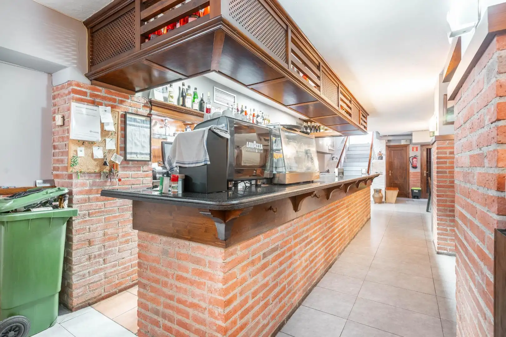 Commercial properties for sale in Oviedo   with Air Conditioner