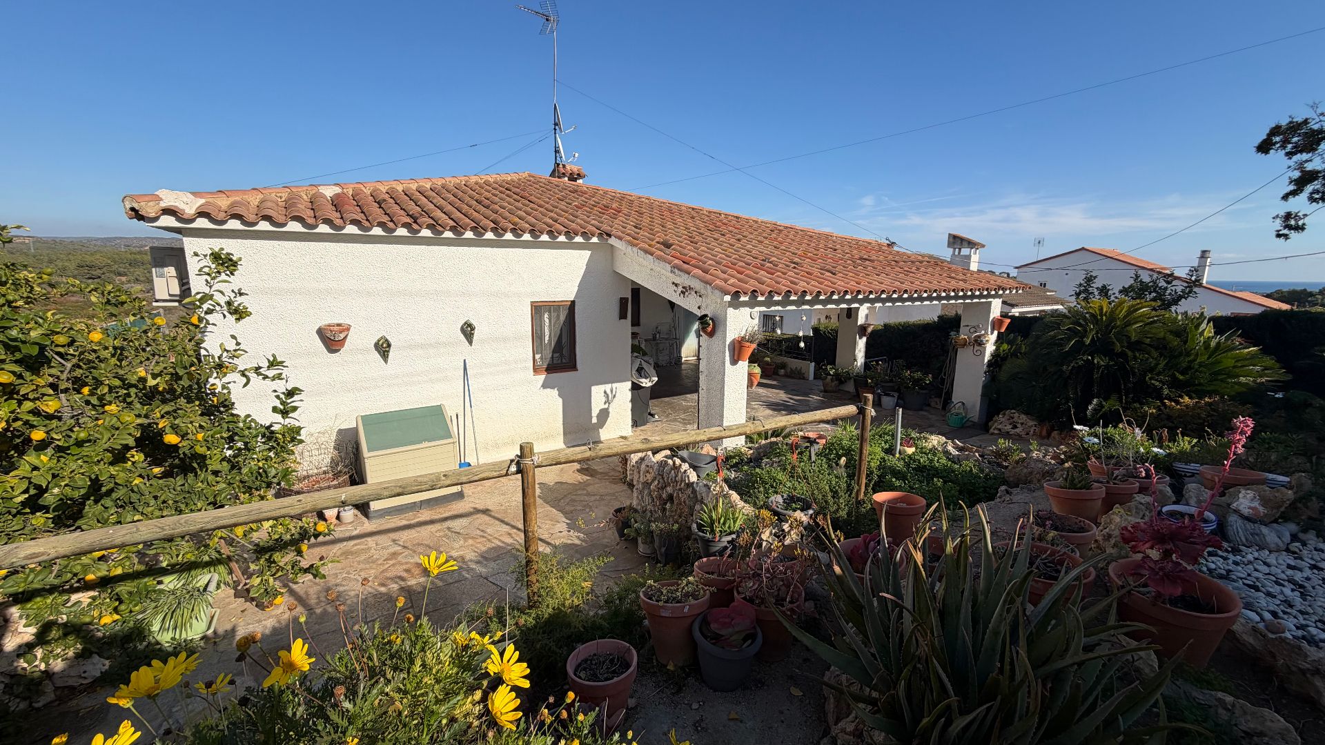 Exterior view of House or chalet for sale in Creixell  with Air Conditioner, Heating and Private garden