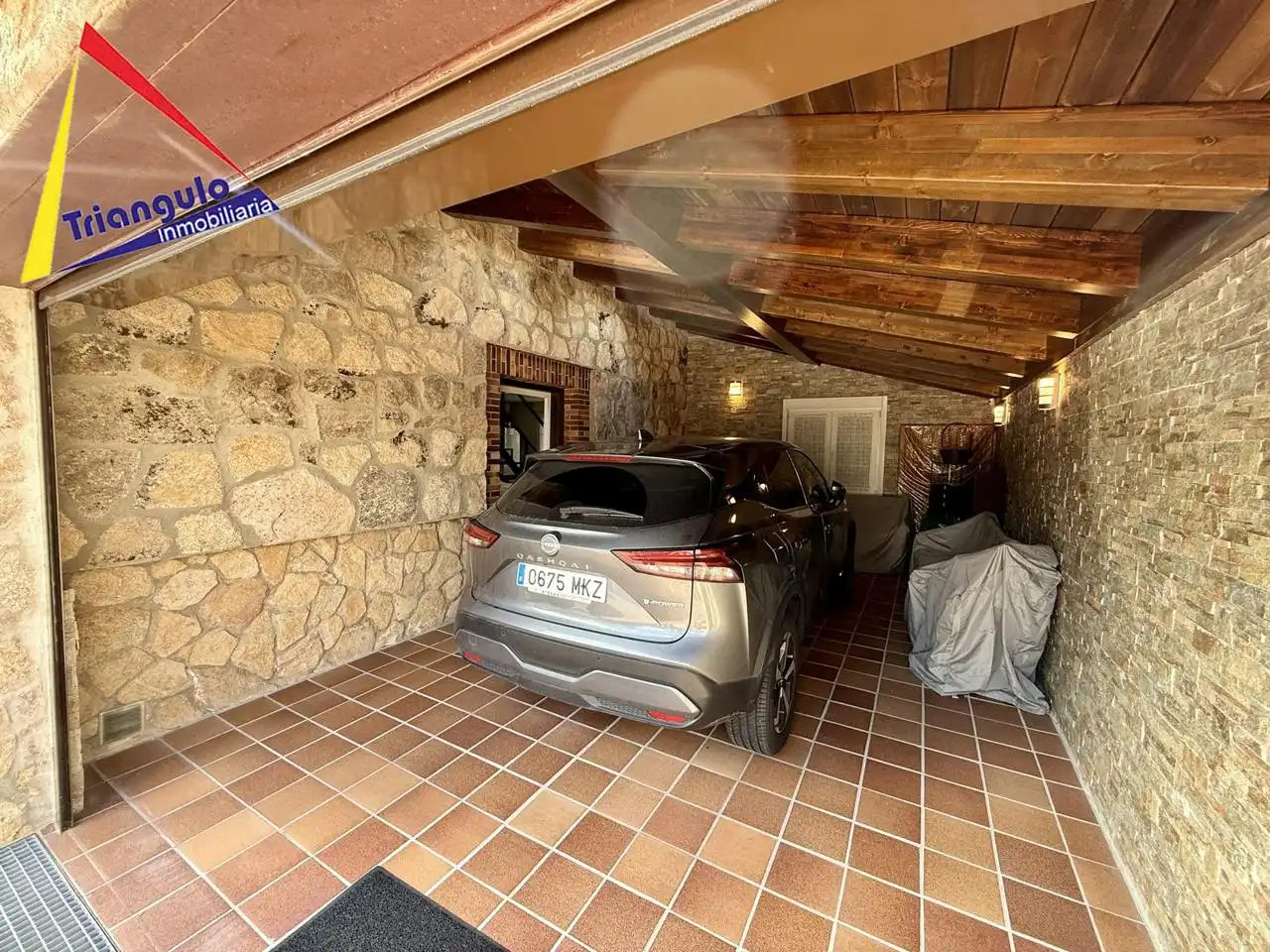 Parking de Casa o chalet en venta en Otero de Herreros con Calefacción y Jardín privado