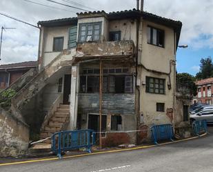 Vista exterior de Casa adosada en venda en Oviedo  amb Balcó