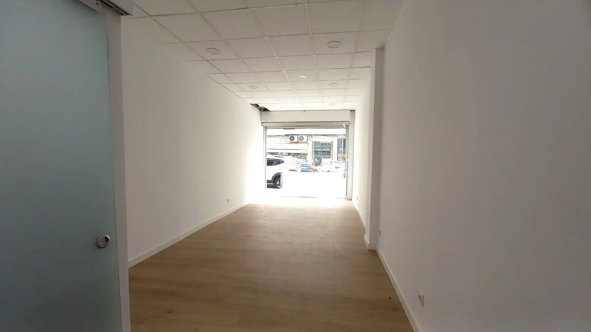 Business premises to rent in Calle Ildefonso Sánchez del Río, imagen 9
