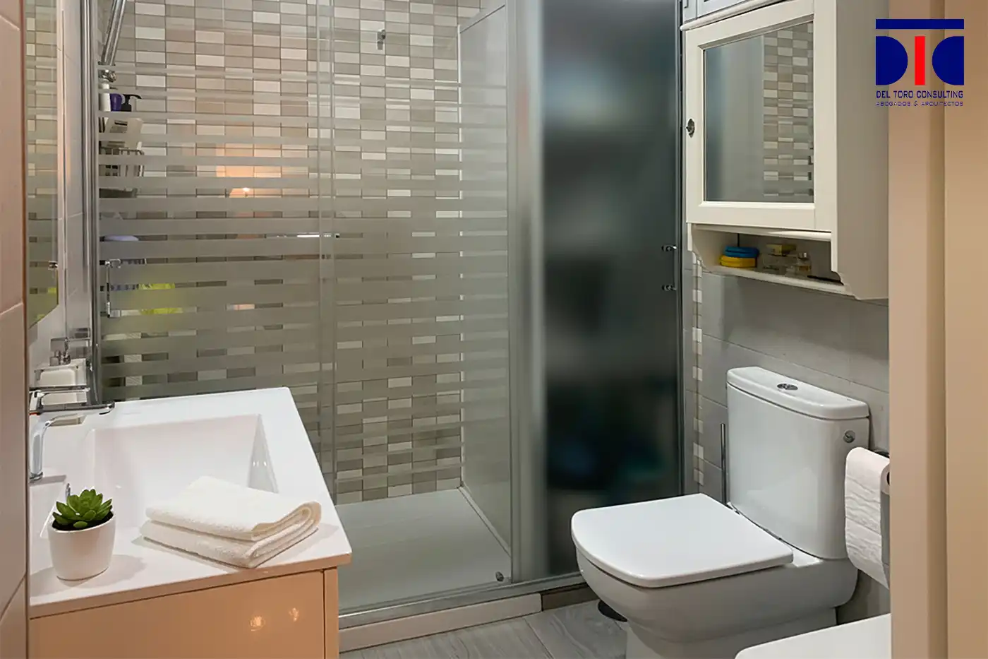 Baño de Piso en venta en Sevilla con Aire acondicionado, Calefacción y Terraza