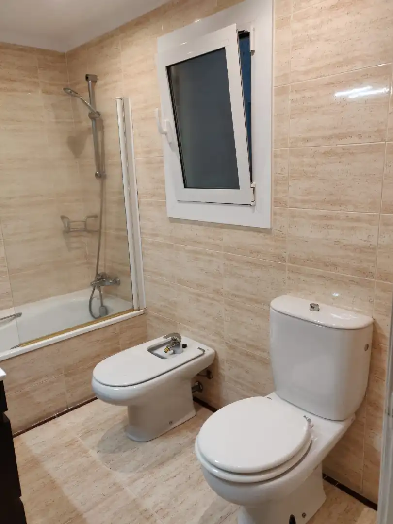 Baño de Piso en venta en Granollers con Calefacción, Parquet y Terraza