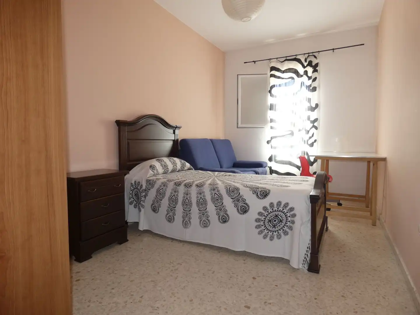 Habitación de Piso de alquiler en Huelva con Amueblado