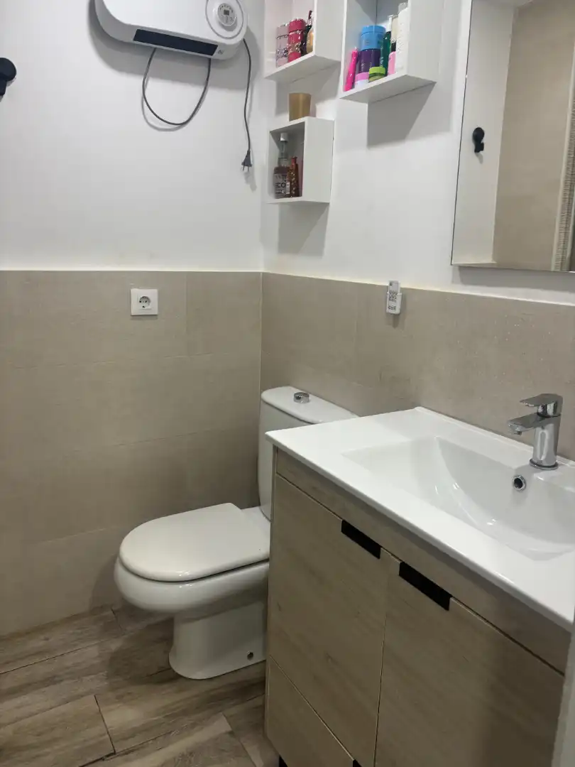 Local comercial en venda a Carrer de Lluís Domènech i Montaner, imagen 11