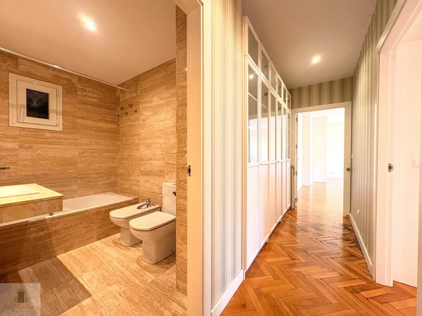Bathroom of Flat for rent in Badajoz  with Air Conditioner and Heating