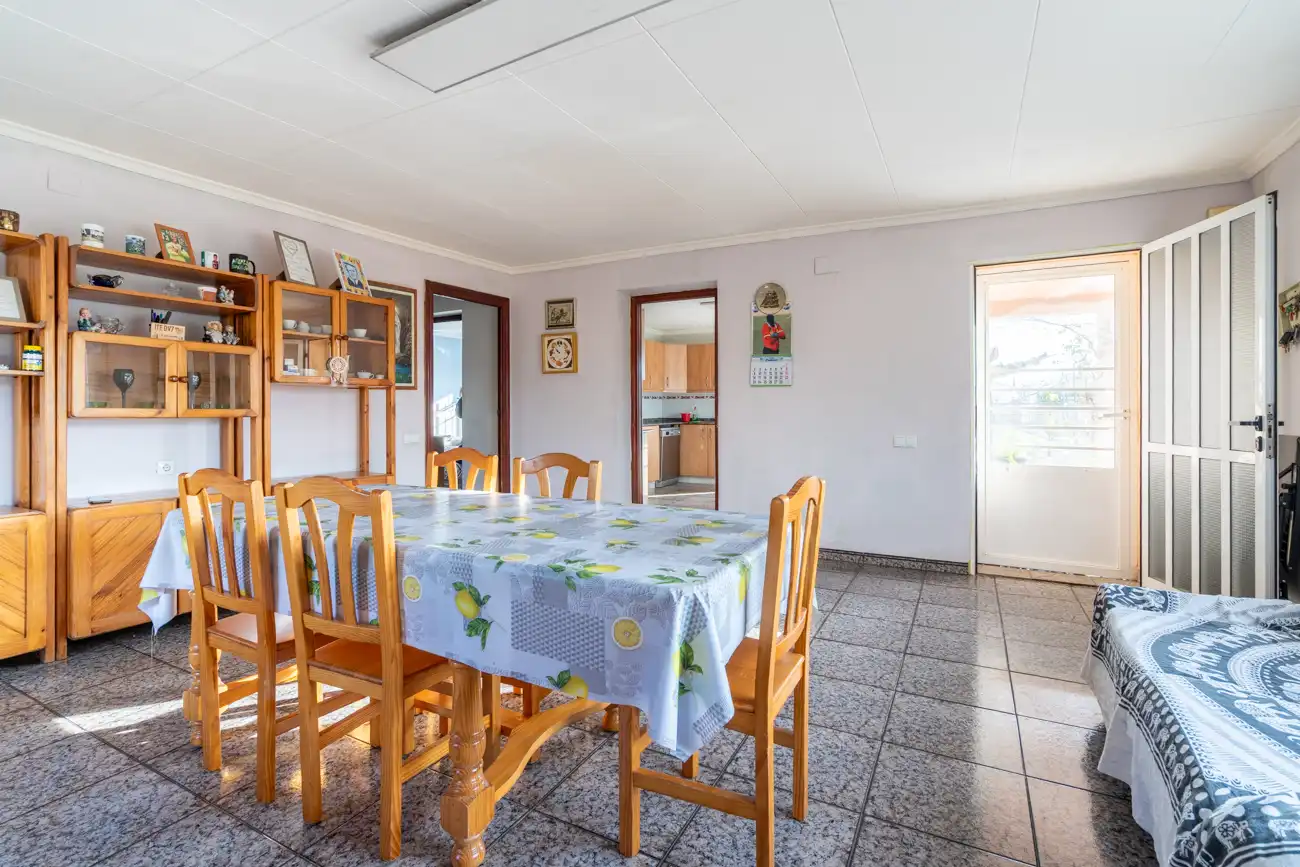 Esszimmer von Country house zum Verkauf in Tortosa mit Privatgarten, Schwimmbad und Internet