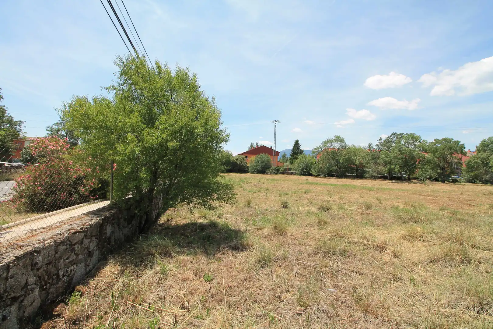Wohnbaugrundstück zum Verkauf in M-614, imagen 3